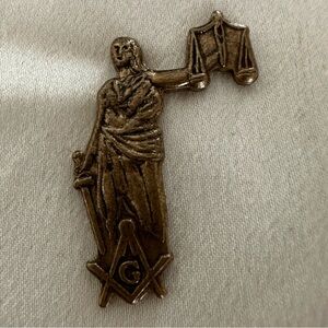 Masonic Mini Statue